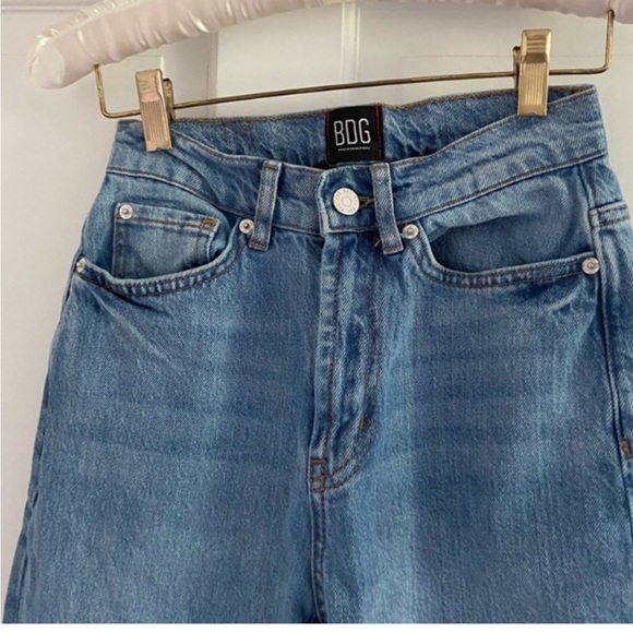 BDG jeans size 24 - Picture 2 of 3